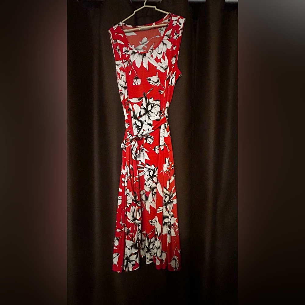 Nina Leonard sleeveless midi dress